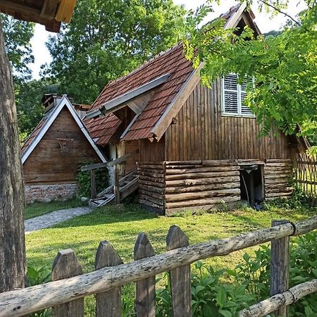 Bungalov Cozy Una Кулен Вакуф Экстерьер фото